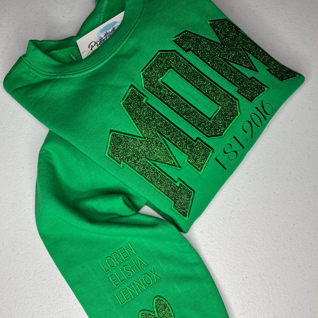 Mama shirt, Sparkly Sweatshirt, embroidered shirt, mama, customized shirt, personalized gift, mom shirt, crew neck shirt, glitter shirt